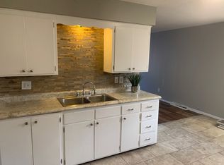 3131 Grimes Ave N, Robbinsdale, MN 55422