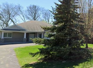 17143 Terrey Pine Dr, Eden Prairie, MN 55347
