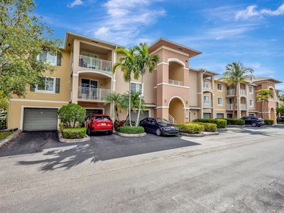 6510 Emerald Dunes Drive #302, Royal Palm Beach, FL, 33411