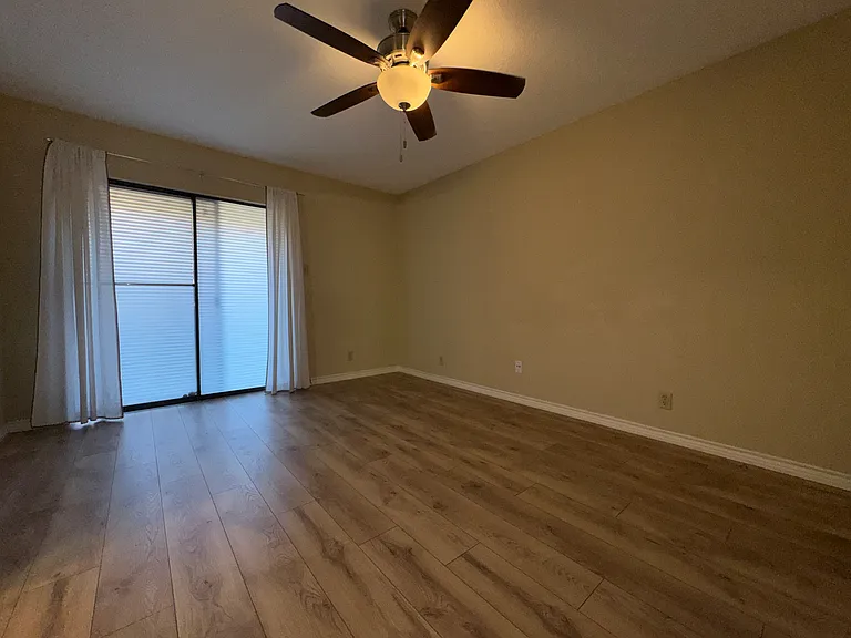 1121 Signal Ridge Pl — Photo 16