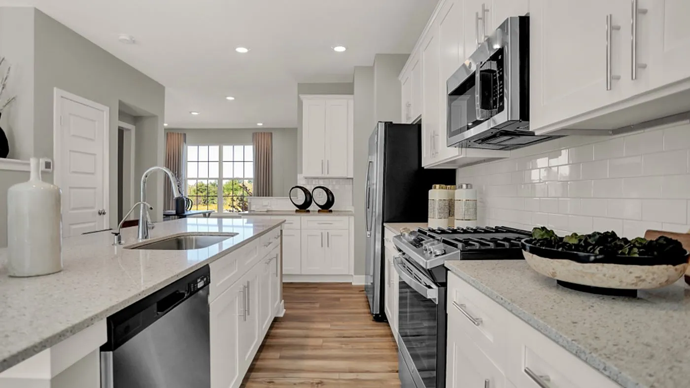 3 bed, 1710 sqft, $2,595 — Photo 4