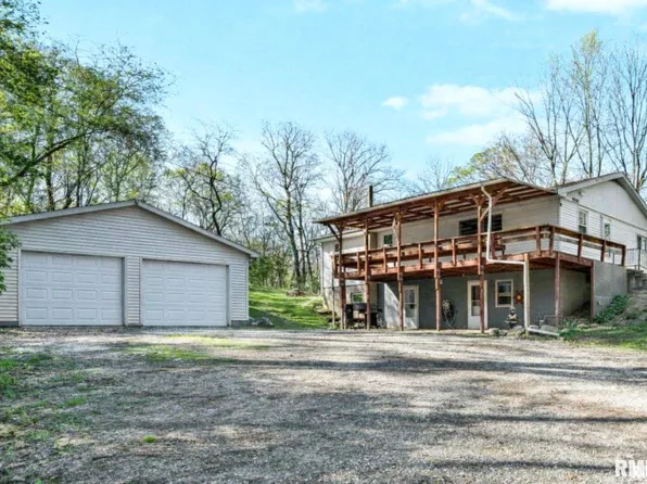 22588 N Creek Rd, Canton, IL 61520