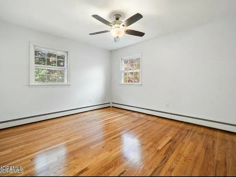 1025 Whittier Ave — Photo 15