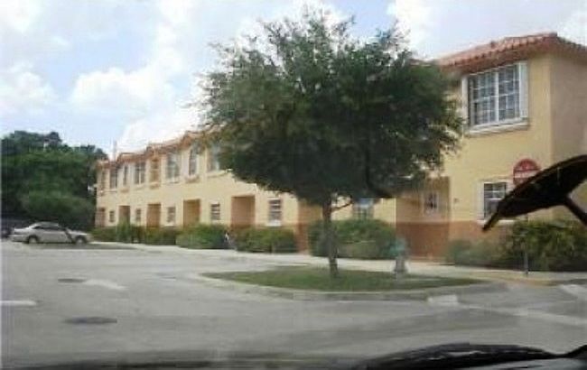 1st image of 2314 Johnson St APT 27