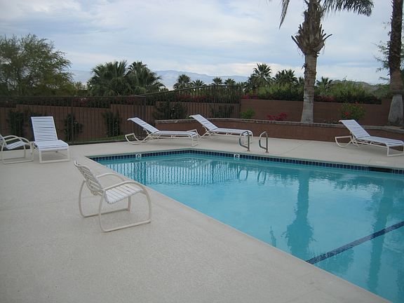 1 of the 6 comminity pools