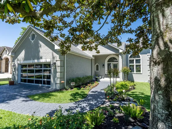 4206 Windswept Dr, Montgomery, TX 77356