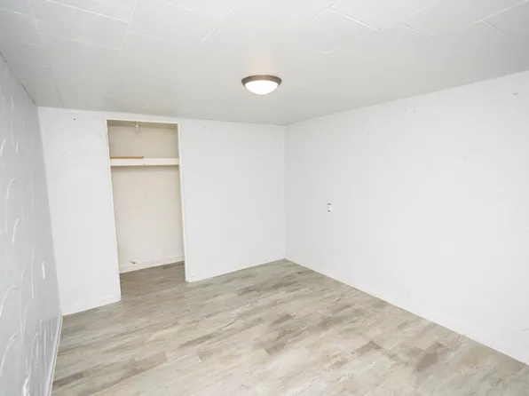 108 S Seneca Ave #G, Newcastle, WY 82701