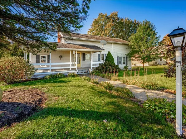 3708 N Ridge Rd, Lockport, NY 14094