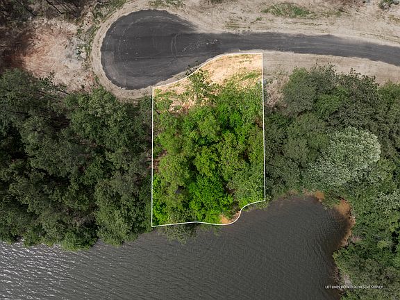 3rd image of 66 Bennett Point
