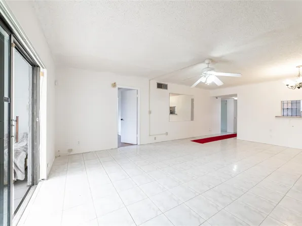 4211 NW 41st Street #201, Lauderdale Lakes, FL 33319