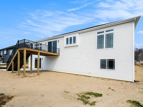 3rd image of 54831 Columbia Bay Lot 234 Dr