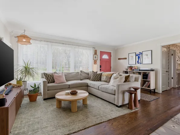 2835 Twin Lawn Dr, Nashville, TN 37214