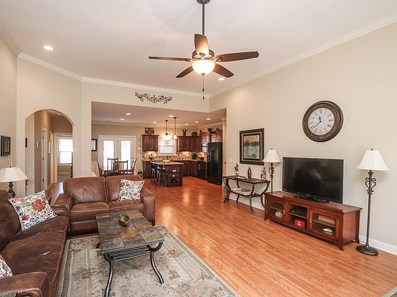 3rd image of 5430 Cloister Dr