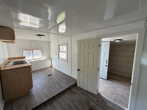 3rd image of 2825 SE 14th St #27