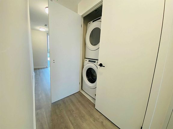 5th image of 2306 Saint Clair Ave W #429