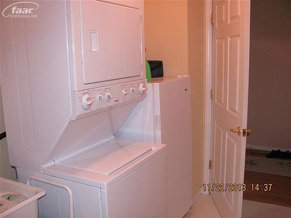 4th image of 167 Creekwood Cir