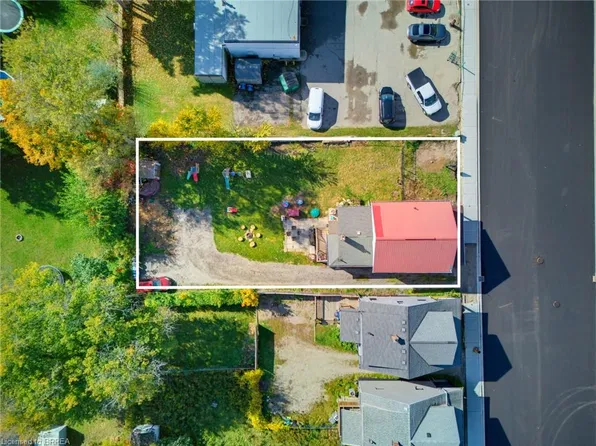 252 Dundas St, Woodstock, ON N0J 1V0