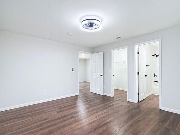 5th image of 4007 Moore Creek Dr