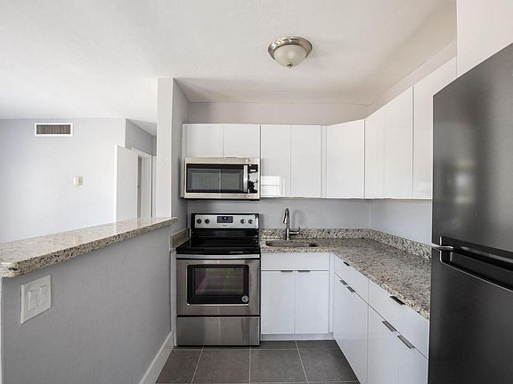 2nd image of 1960 NE 161st St #207
