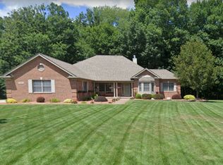 11359 Bayberry Dr, Romeo, MI 48065