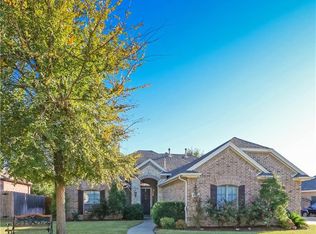 6956 Danele Ct, Richland Hills, TX 76118