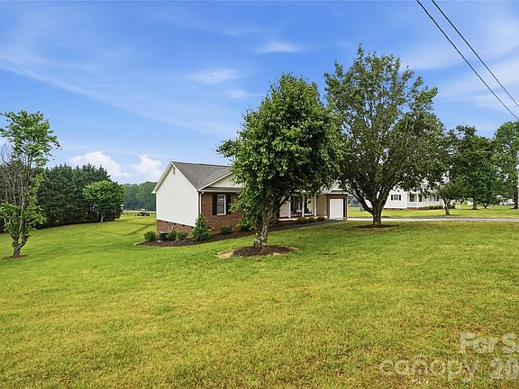3rd image of 8748 Renee Ford Rd