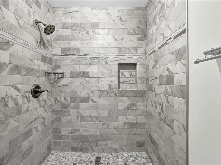 2683 Ashworth Cir SW — Photo 15