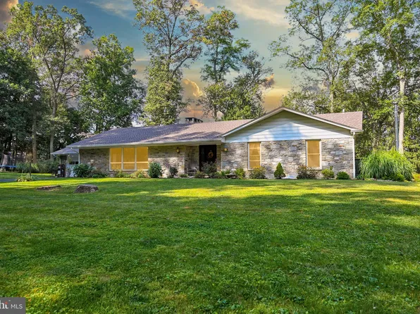 7260 Anderson Rd, Stewartstown, PA 17363