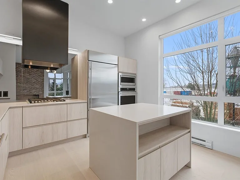300 Salter St #205 — Photo 3