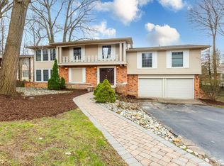 3187 Bloomfield Shore Dr, West Bloomfield, MI 48323
