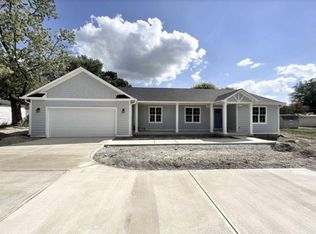 908 E Main St, Gas City, IN 46933