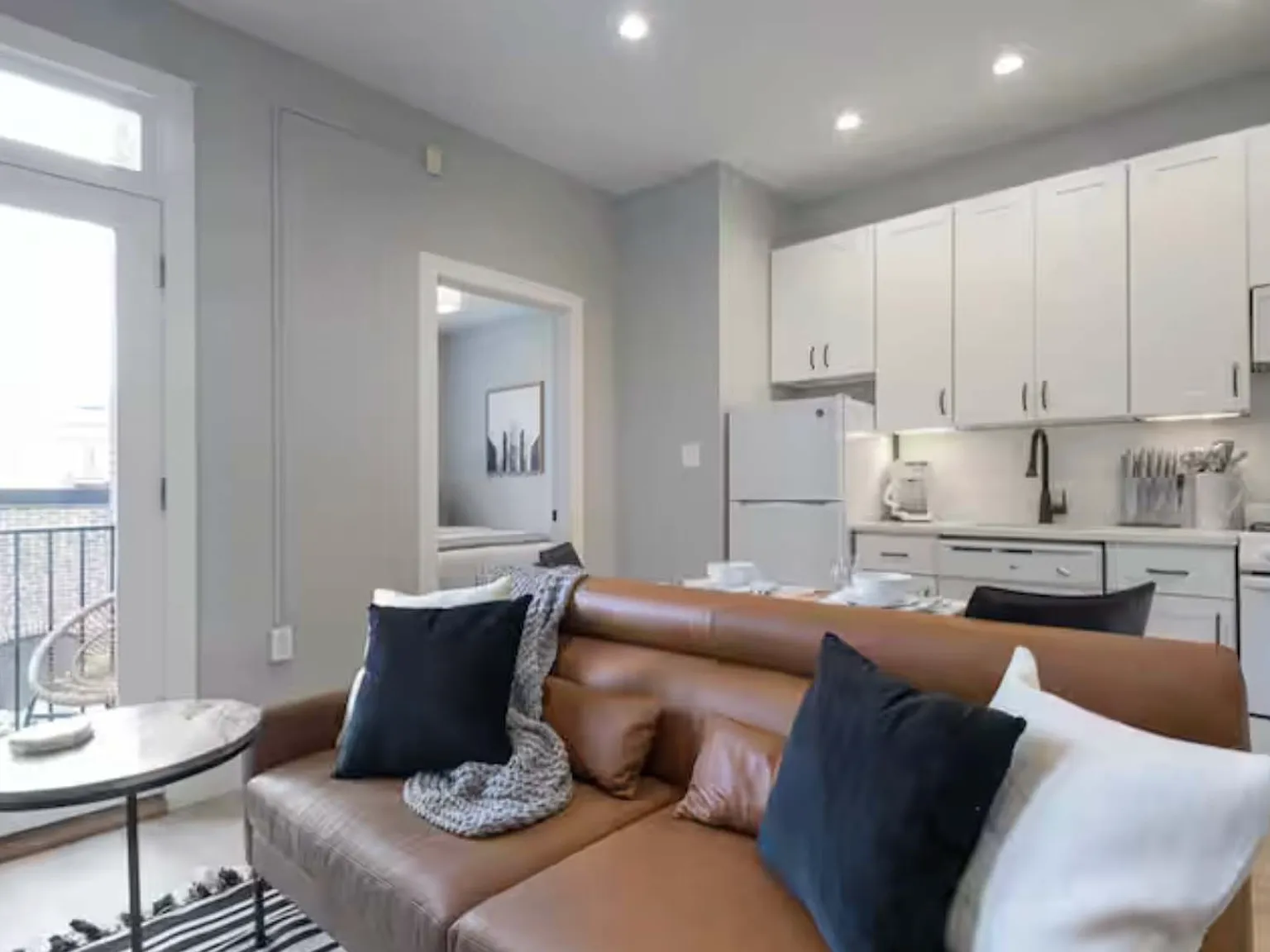 1 bed, 450 sqft, $4,530 — Photo 2