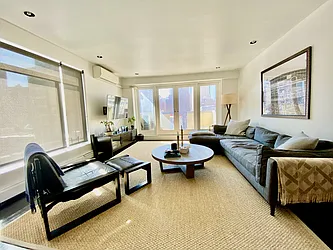 Rented by R New York