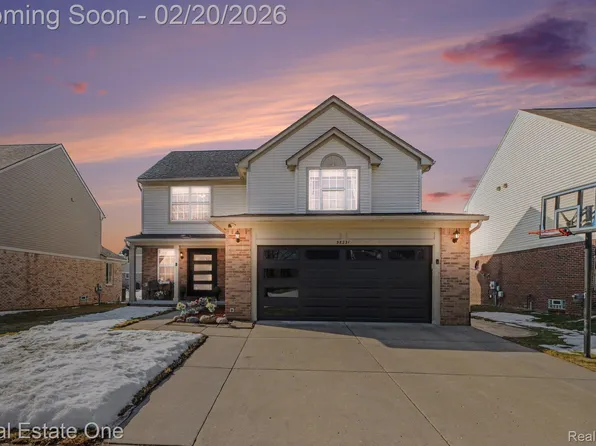 38221 Corbett Dr, Sterling Heights, MI 48312