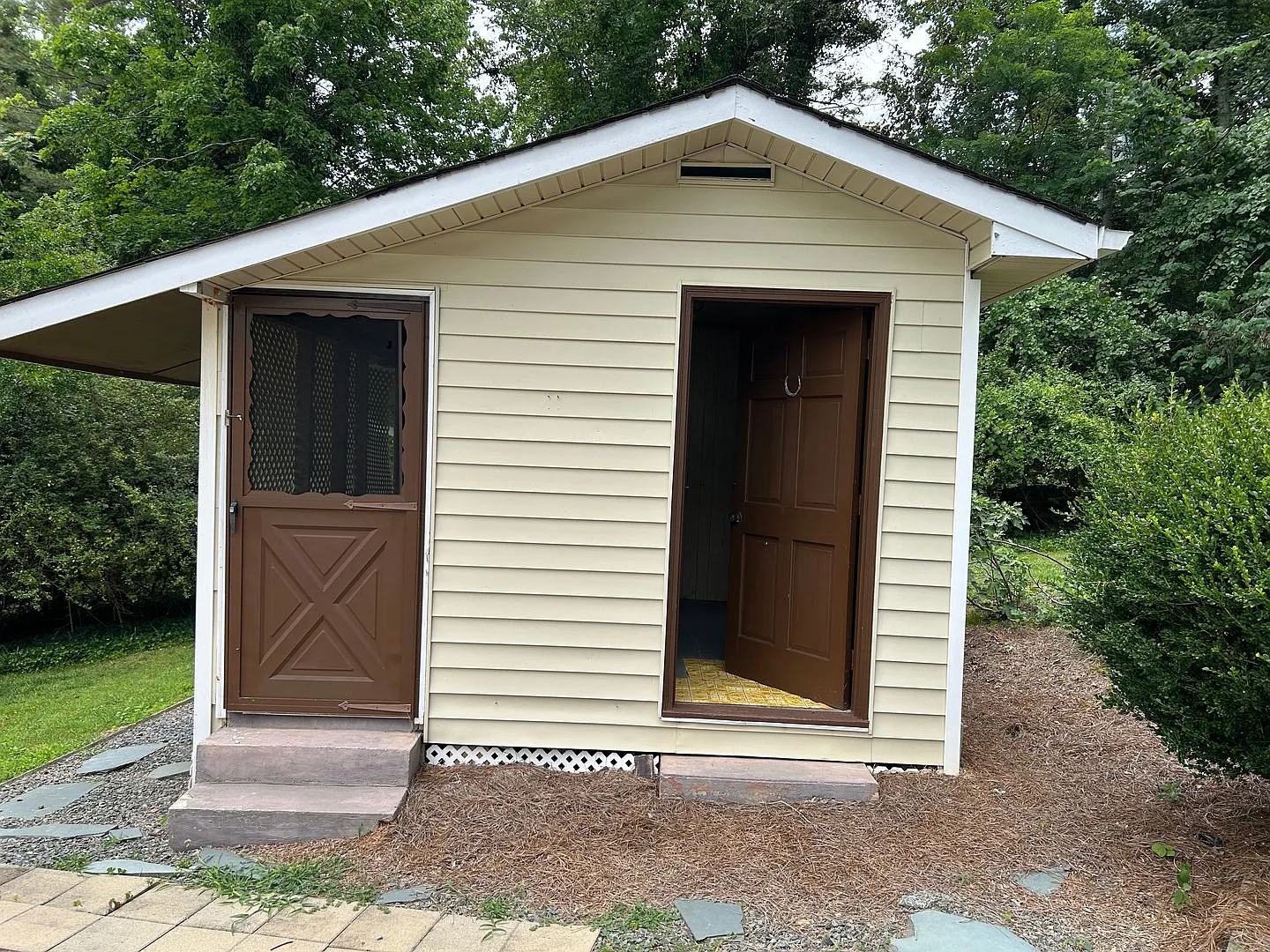 109 Cedar Trails Court — Photo 2