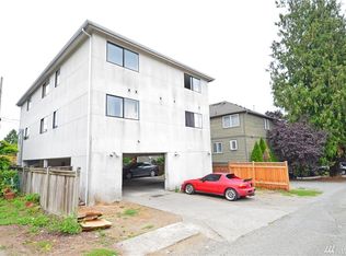 929 N 105th St, Seattle, WA 98133
