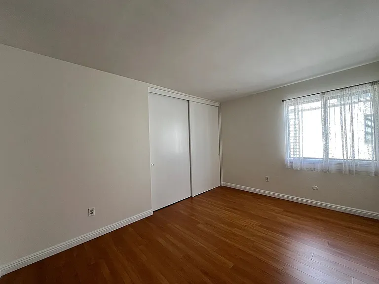 598 W Huntington Dr #K — Photo 10
