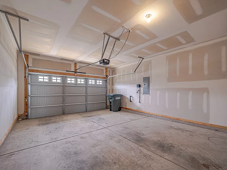 1545 Sawtooth Dr — Photo 21