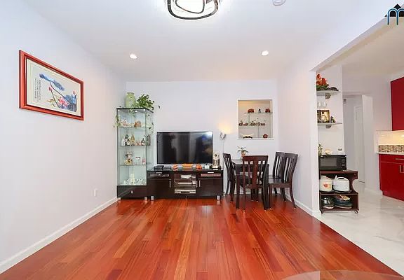 2nd image of 4323 9th Ave APT 2E