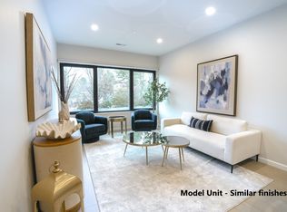 680 Worcester St #104, Wellesley, MA 02482