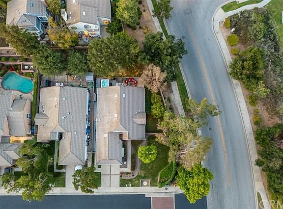 3rd image of 5710 Blackbird Ln
