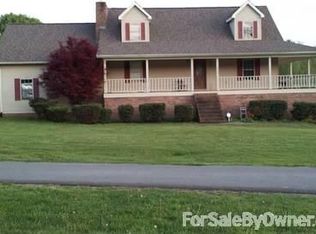 2120 Brown Dr, Rogersville, TN 37857