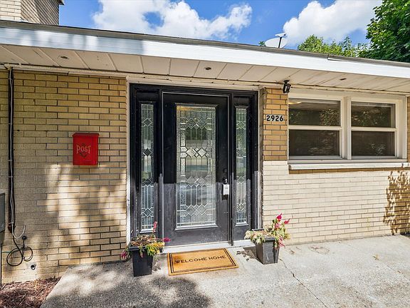 3rd image of 2926 Ellamarie Dr