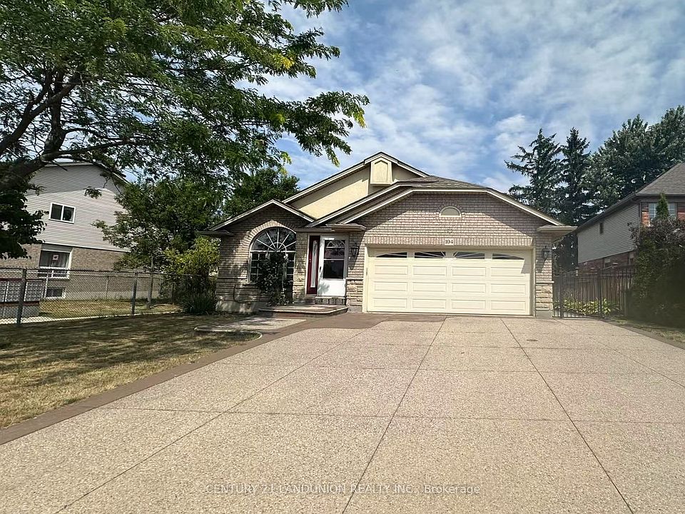 1st image of 104 Hepburn Cres