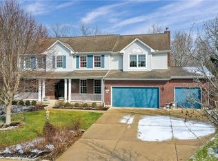 229 Triple Crown Cir, Springboro, OH