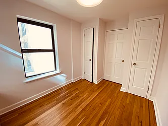 Rented by Metropolis Real Estate of Manhattan