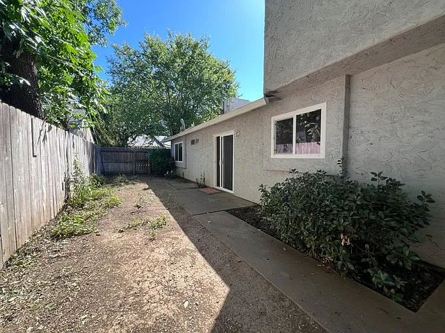305 Saint Michael Ct #C — Photo 25