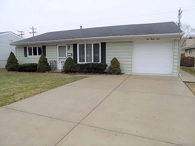 239 W Manchester Dr photo 1