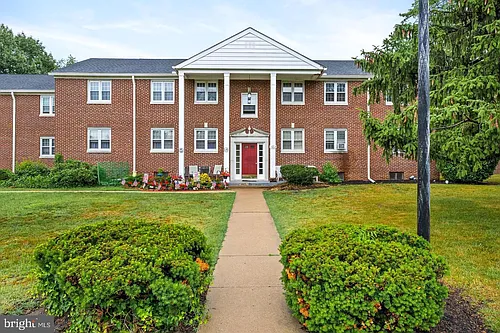 102 Cherry Parke #D Photo 1