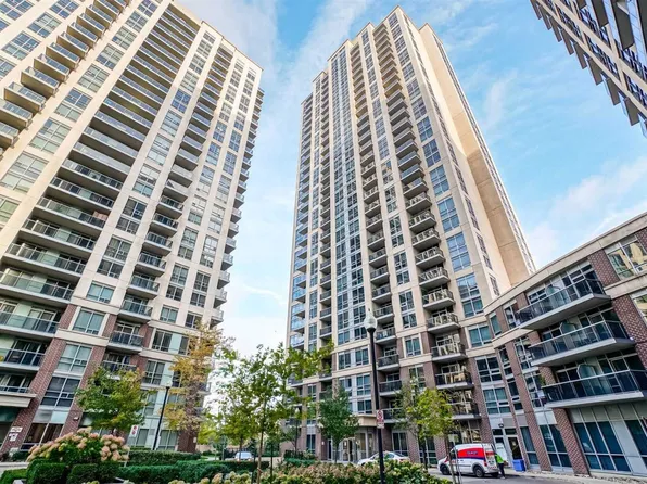 3 Michael Power Pl, Toronto, ON